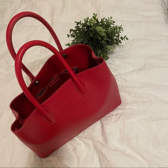 Matt&Nat Red Handbag - Picture 1 of 6